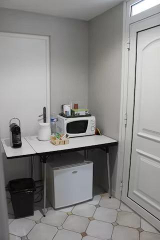 Chambre Avec Entree Independante Сен-Приест Экстерьер фото